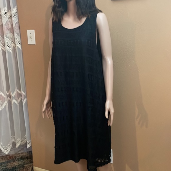 Black & White Maxi Dress - Picture 6 of 11